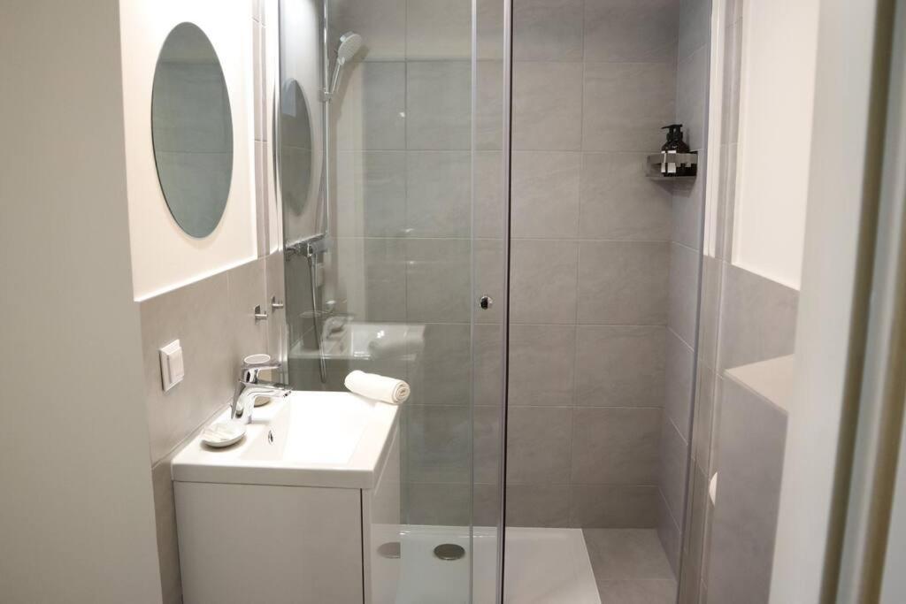 וינה Bloom - Modern One Bedroom Apartment מראה חיצוני תמונה